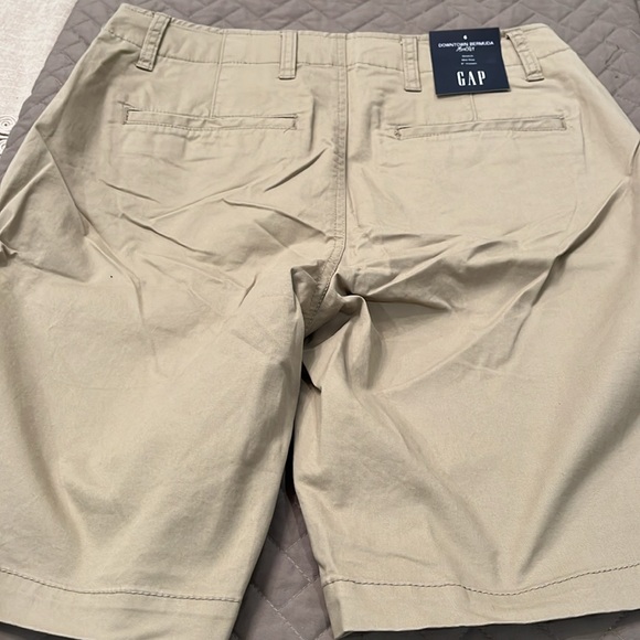 GAP 9" Downtown Khaki Bermuda Shorts/NWT/6 - Picture 9 of 12